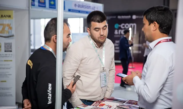 ECOM & RETAIL 2024 — 8